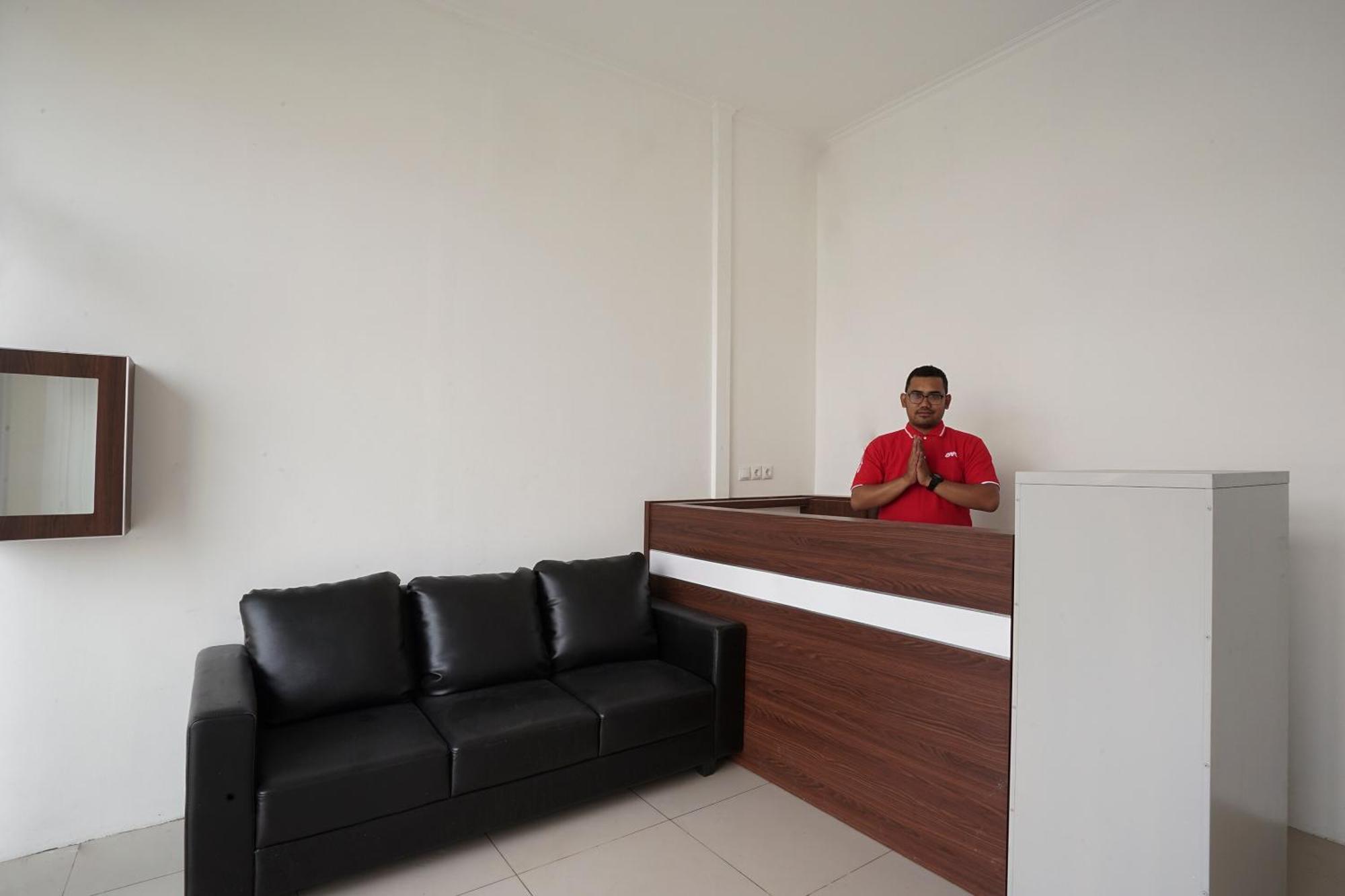 Super Oyo 2183 Cibeureum Residence Bandung Kültér fotó