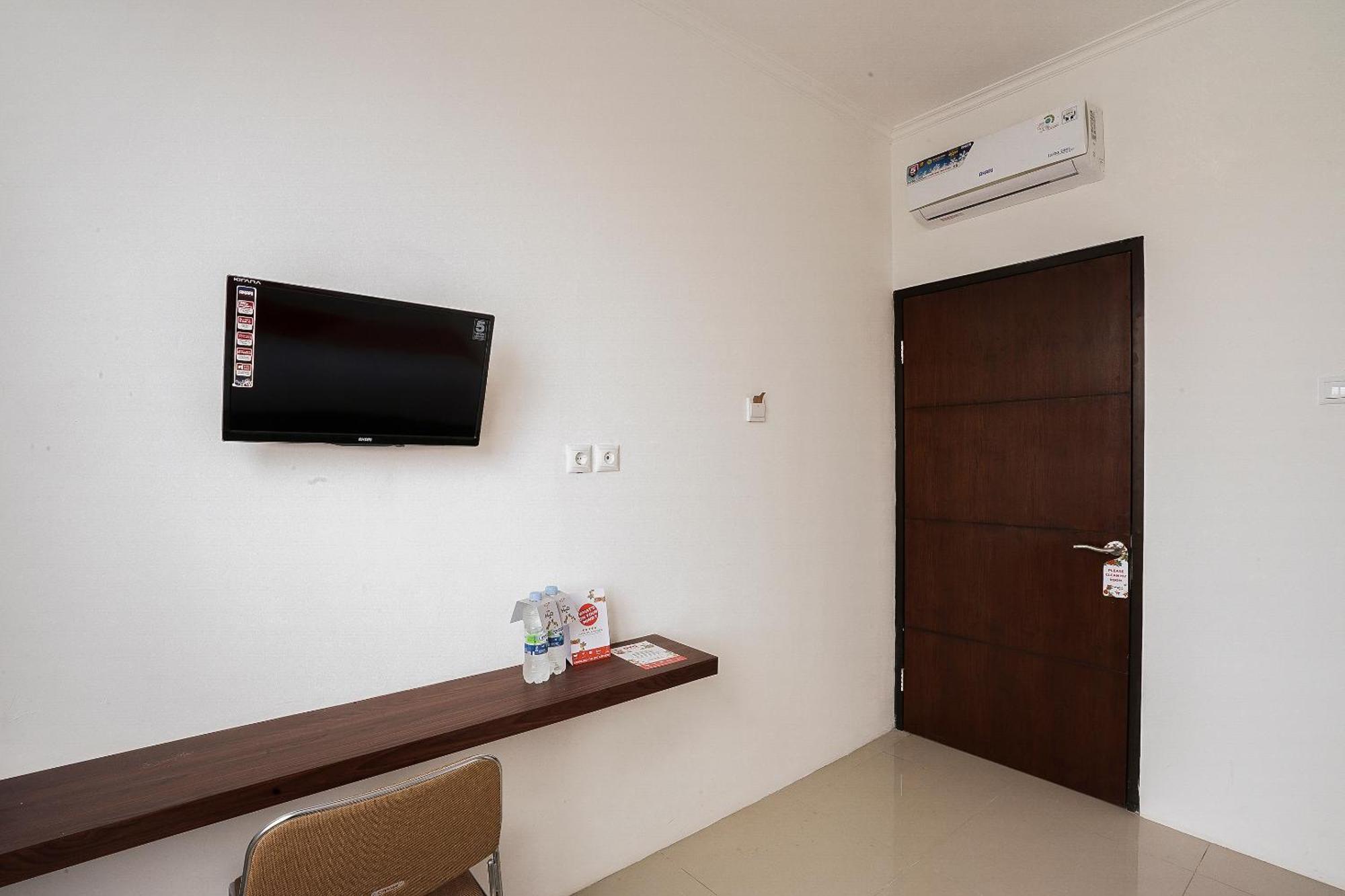 Super Oyo 2183 Cibeureum Residence Bandung Kültér fotó